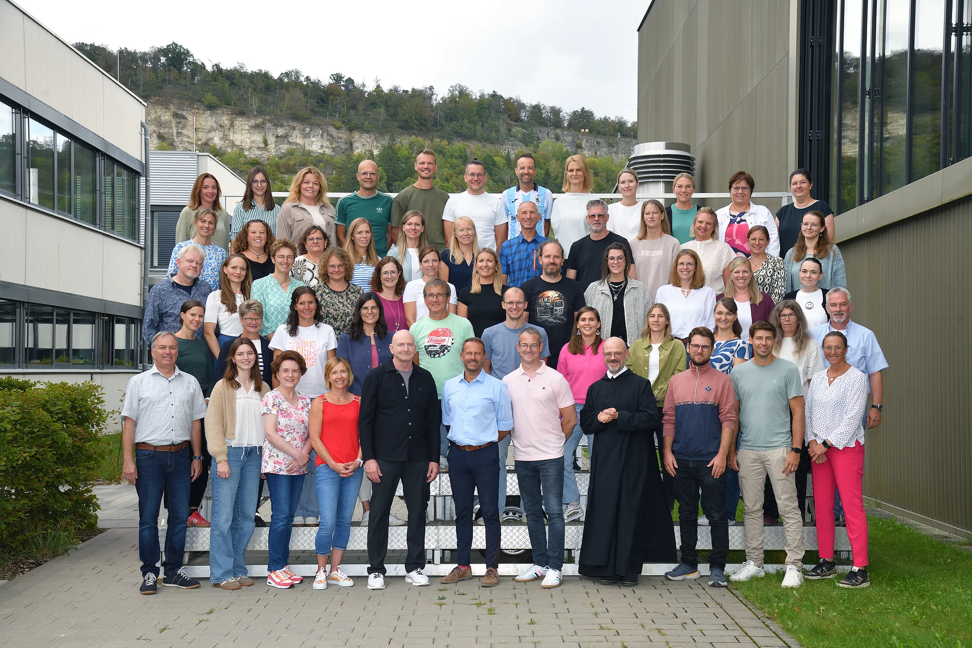 Das Bild zeigt das Lehrerkollegium der ARB 2026_27